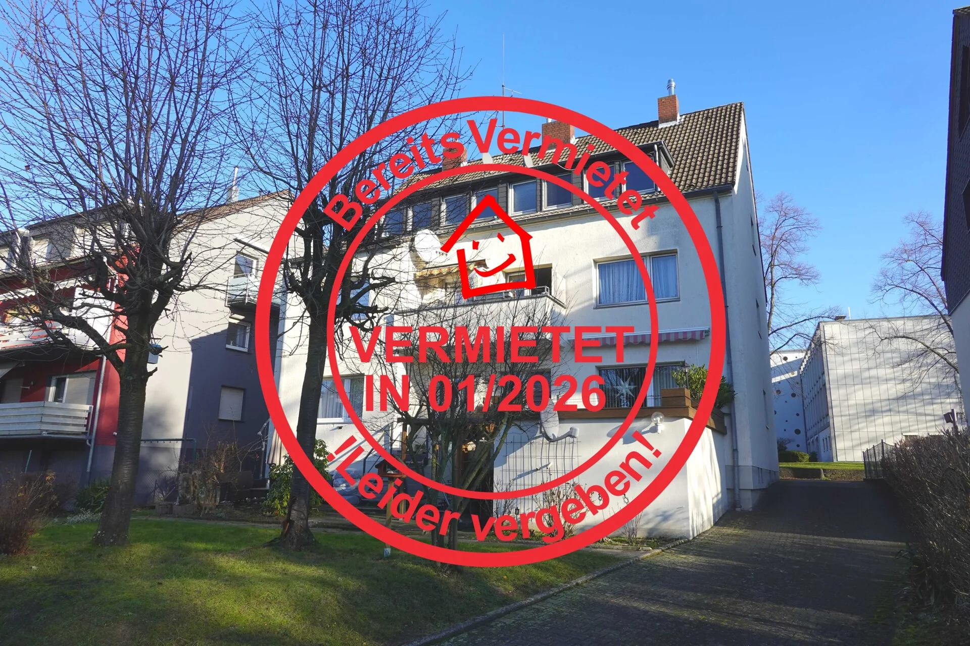 Renovierte und frisch gestrichene 2-Zimmer-Dachgeschosswohnung in Leverkusen-Manfort!